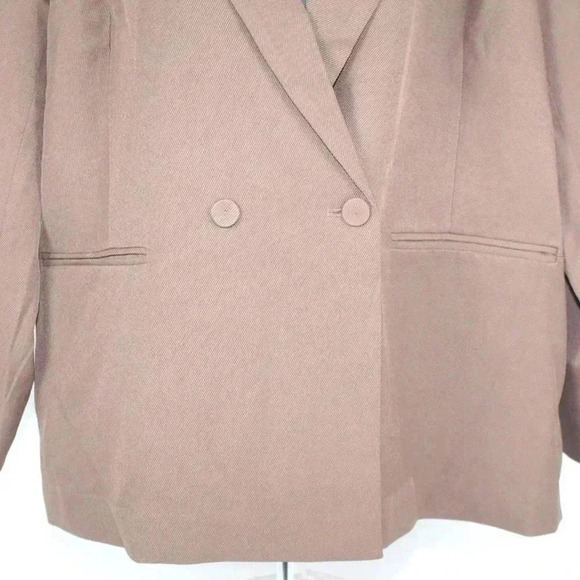 AWARE - Picture 3 of 8